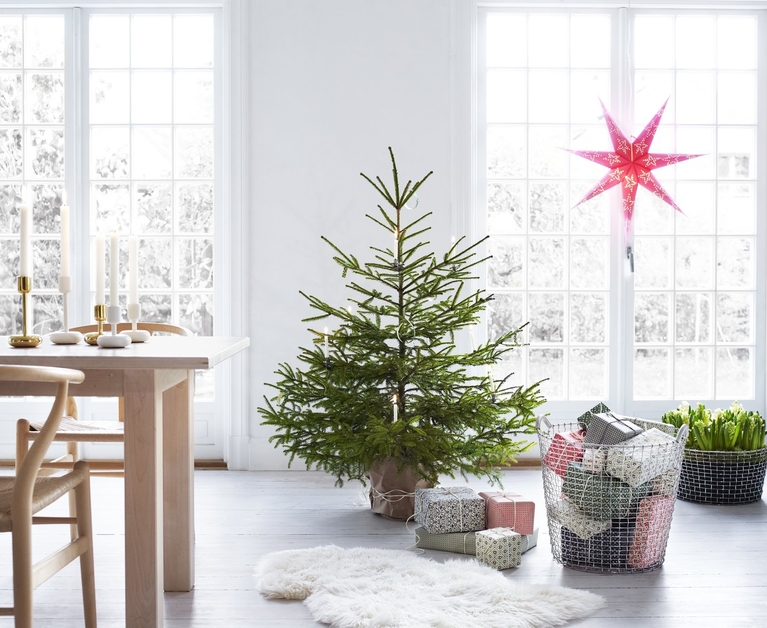 Modern Christmas Decorating Ideas Sure to Spread Cheer