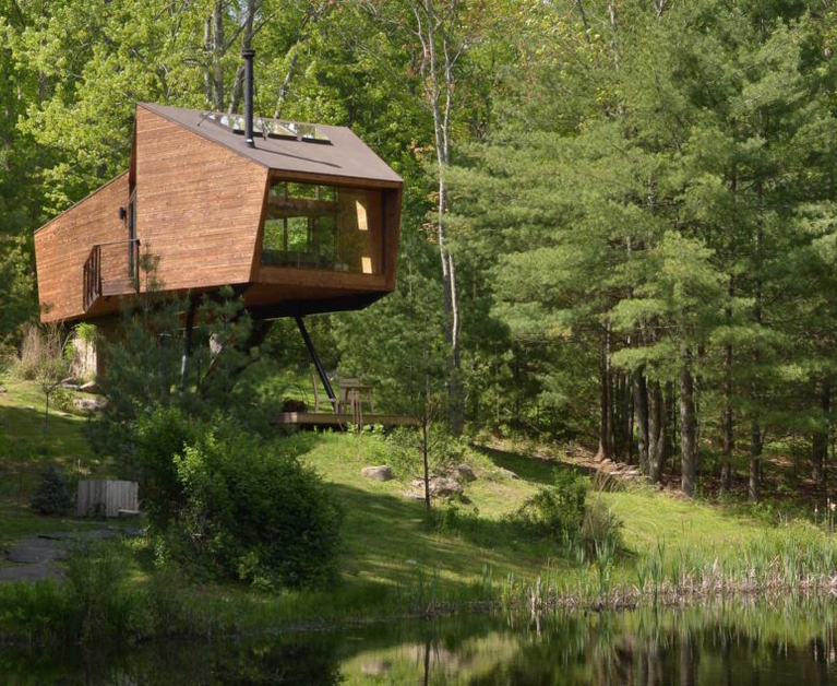 Dreamy treehouse hidden in Woodstock