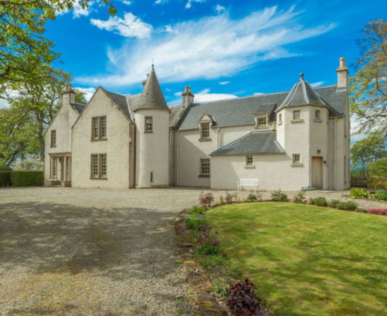 Fairy tale country house sits in a beautifully remote Highlands location