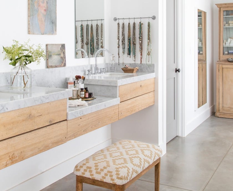 This Old But Updated Trend Brings Quiet Luxury Back to Your Bathroom
