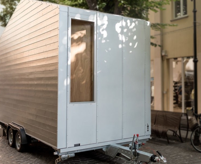 Αmazing ‘Swiss Army’ tiny house