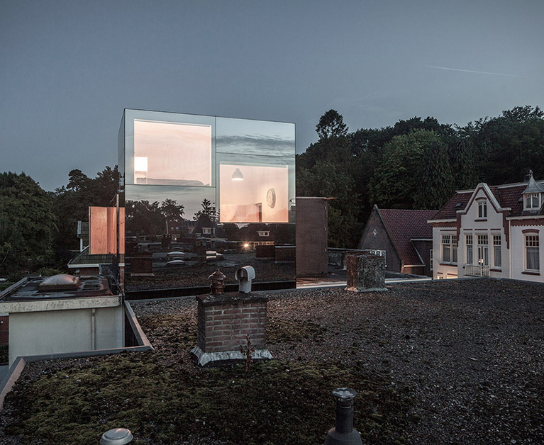 Mirror roof house