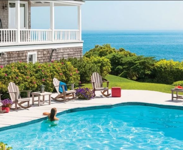 Jaw-Dropping Beach House Pools