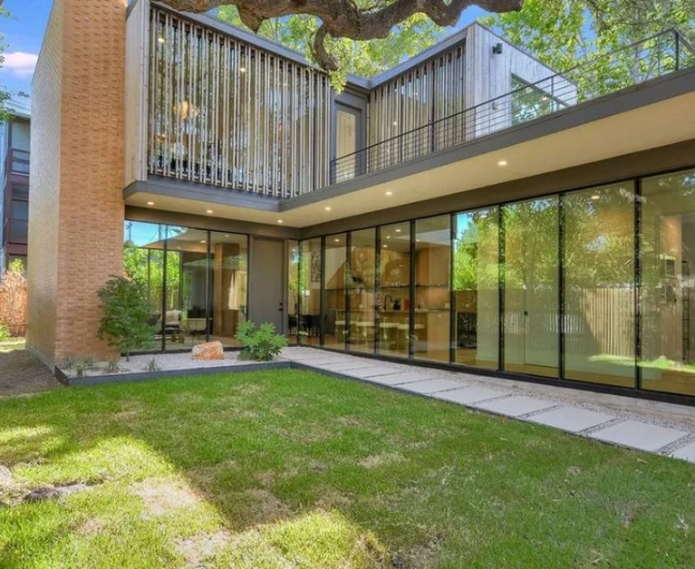Stunning contemporary house