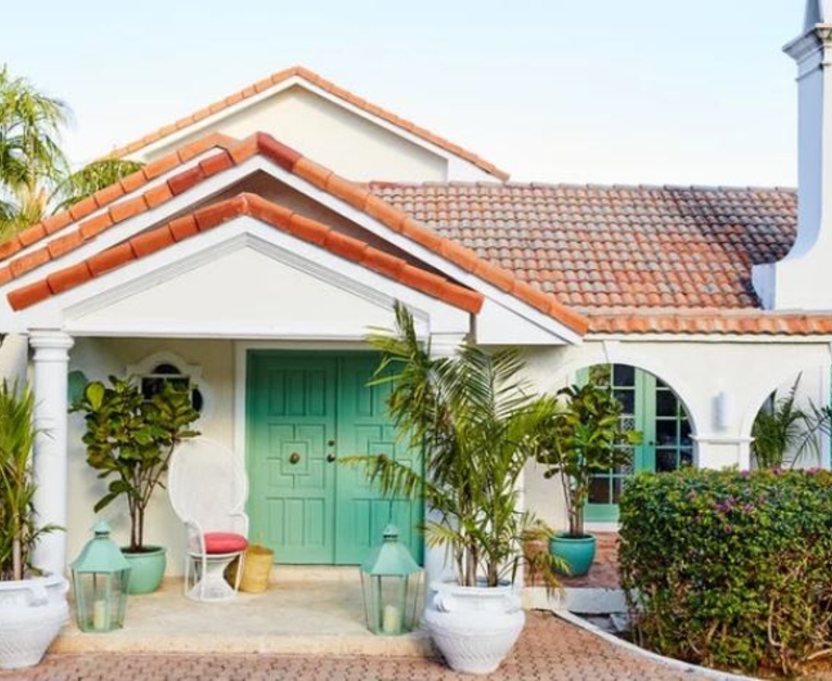 A Colorful Bahamas Beach House