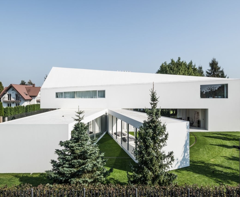 Modern House in Poland Has A Moving Terrace