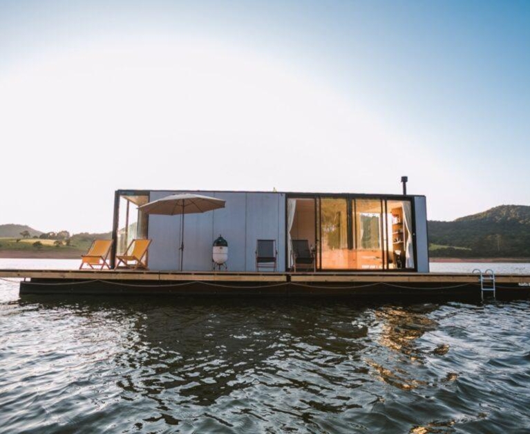 Floating house in Brazil