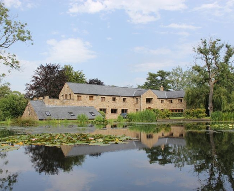 The mansion that comes with its very own lake and custom-made tree house