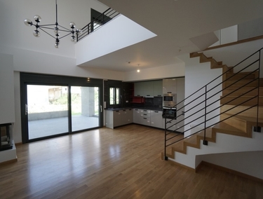 LUXURIOUS NEWLY BUILT LOFT IN GLYFADA, TERPSITHEA