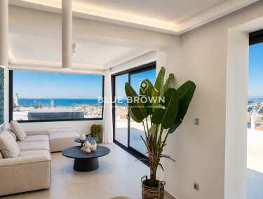 UXURIOUS RENOVATED PENTHOUSE WITH PANORAMIC SEA VIEW IN VOULA PANORAMA