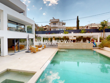 CONTEMPORARY HIGH-END DESIGNER RESIDENCE WITH PRIVATE SWIMMING POOL IN VARI